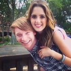 Calum Worthy : TI4U1432420699.jpg