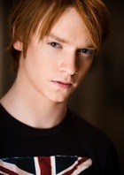 Calum Worthy : calum-worthy-1331055350.jpg