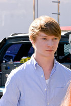 Calum Worthy : calum-worthy-1373824136.jpg