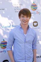 Calum Worthy : calum-worthy-1373824200.jpg