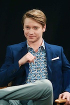 Calum Worthy : calum-worthy-1487361961.jpg