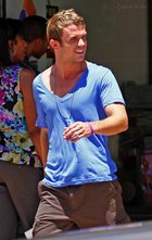 Cam Gigandet : cam_gigandet_1296601805.jpg