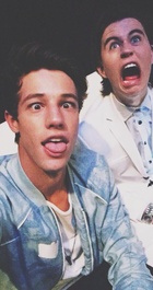 Cameron Dallas : TI4U1432985401.jpg