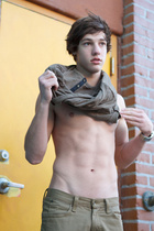 Cameron Dallas : cameron-dallas-1416672874.jpg