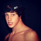 Cameron Dallas : cameron-dallas-1419701381.jpg