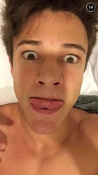 Cameron Dallas : cameron-dallas-1422753301.jpg