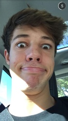 Cameron Dallas : cameron-dallas-1430208001.jpg