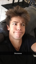 Cameron Dallas : cameron-dallas-1432120501.jpg