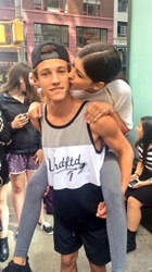 Cameron Dallas : cameron-dallas-1433705521.jpg