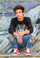 Cameron Dallas : cameron-dallas-1435841401.jpg