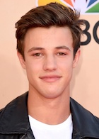 Cameron Dallas : cameron-dallas-1438164001.jpg