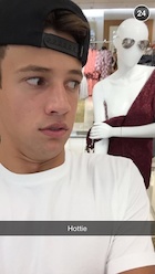 Cameron Dallas : cameron-dallas-1439734021.jpg