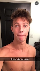 Cameron Dallas : cameron-dallas-1439784001.jpg