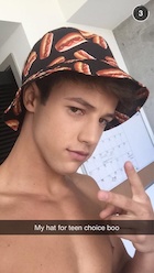 Cameron Dallas : cameron-dallas-1439806441.jpg