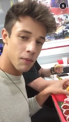 Cameron Dallas : cameron-dallas-1439852401.jpg