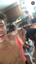 Cameron Dallas : cameron-dallas-1440122821.jpg