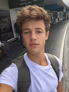 Cameron Dallas : cameron-dallas-1443836401.jpg