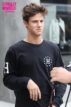 Cameron Dallas : cameron-dallas-1445117761.jpg