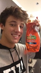 Cameron Dallas : cameron-dallas-1448148601.jpg