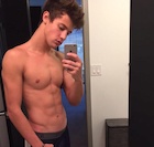 Cameron Dallas : cameron-dallas-1453267374.jpg