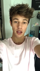 Cameron Dallas : cameron-dallas-1457312761.jpg