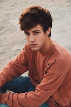 Cameron Dallas : cameron-dallas-1463197321.jpg