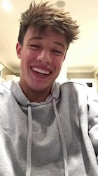 Cameron Dallas : cameron-dallas-1463295601.jpg