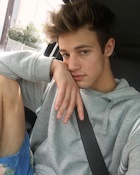 Cameron Dallas : cameron-dallas-1463890681.jpg