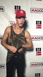 Cameron Dallas : cameron-dallas-1464648481.jpg