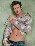 Cameron Dallas : cameron-dallas-1469891840.jpg