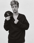 Cameron Dallas : cameron-dallas-1477838161.jpg