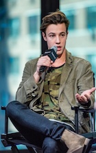 Cameron Dallas : cameron-dallas-1483656121.jpg