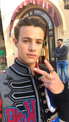 Cameron Dallas : cameron-dallas-1490935682.jpg