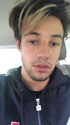 Cameron Dallas : cameron-dallas-1503873721.jpg