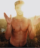 Cameron Dallas : cameron-dallas-1517506201.jpg