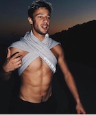 Cameron Dallas : cameron-dallas-1517508721.jpg