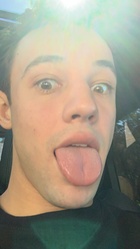 Cameron Dallas : cameron-dallas-1550889362.jpg