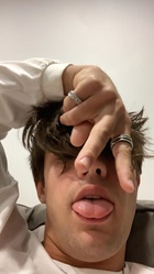 Cameron Dallas : cameron-dallas-1566338582.jpg