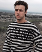 Cameron Dallas : cameron-dallas-1586419921.jpg