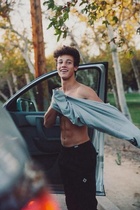 Cameron Dallas : cameron-dallas-1686420170.jpg