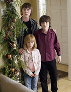 Cameron Bright : TI4U_u1230248310.jpg