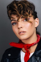 Camren Bicondova : camren-bicondova-1493351641.jpg