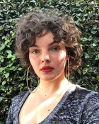 Camren Bicondova : camren-bicondova-1605119673.jpg