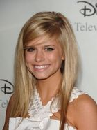 Carlson Young : carlsonyoung_1277627730.jpg