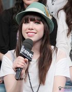 Carly Rae Jepsen : carly-rae-jepsen-1366865602.jpg