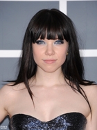 Carly Rae Jepsen : carly-rae-jepsen-1380381961.jpg