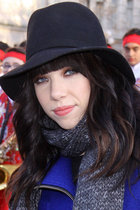 Carly Rae Jepsen : carly-rae-jepsen-1386336807.jpg