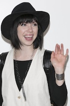 Carly Rae Jepsen : carly-rae-jepsen-1452142063.jpg