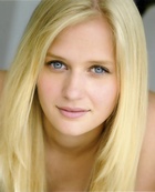 Carly Schroeder : carly-schroeder-1405701626.jpg