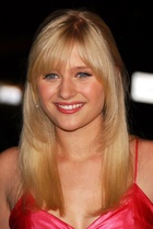 Carly Schroeder : carly-schroeder-1405701719.jpg